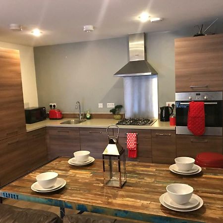 Executive Brentwood Apartment Екстер'єр фото